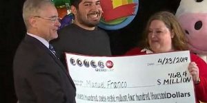 Voici Manuel Franco, le gagnant du jackpot de 768 millions du Powerball